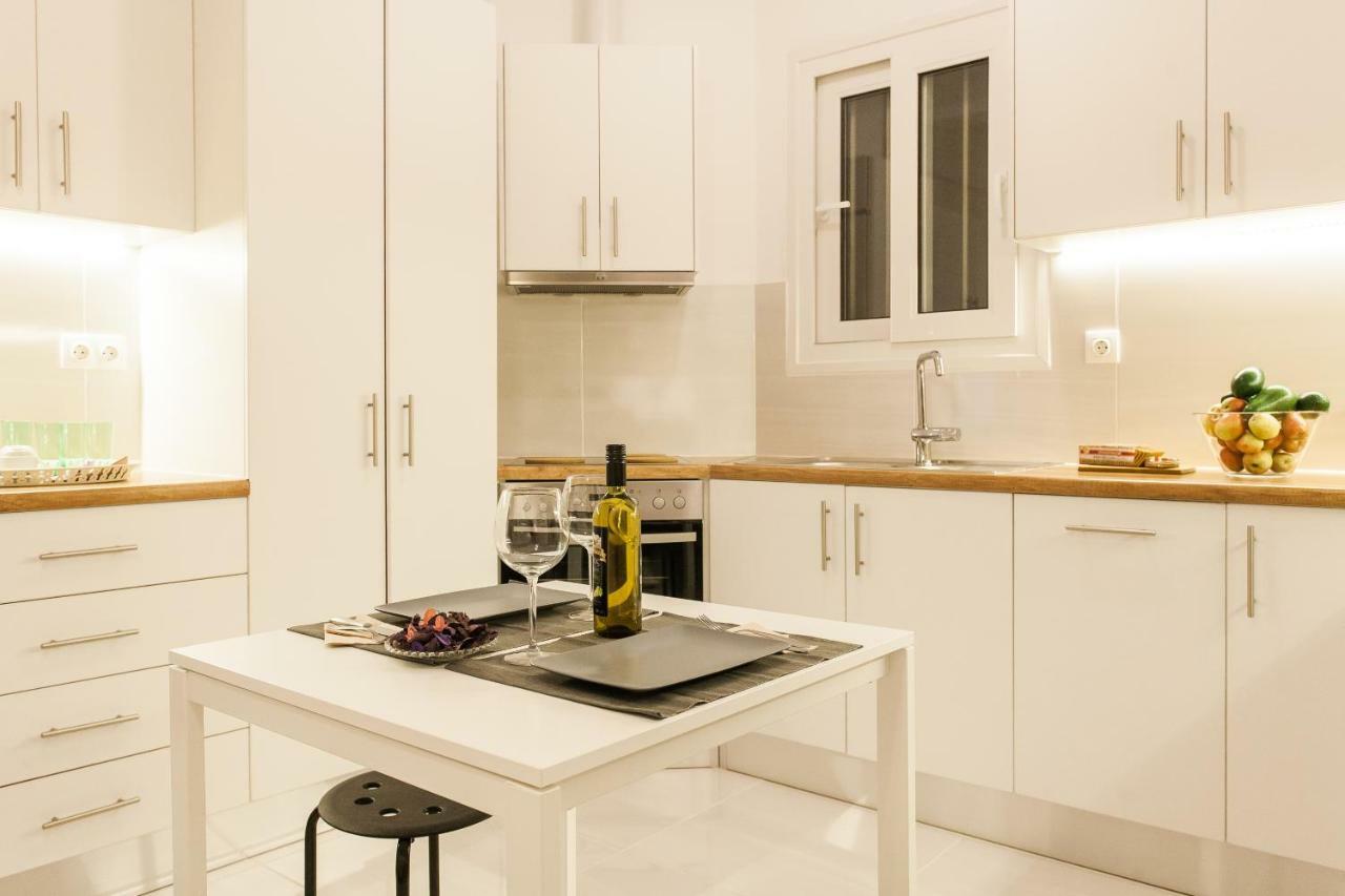 Classy And Stylish Private Apartment At Acropolis Museum Metro Station เอเธนส์ ภายนอก รูปภาพ