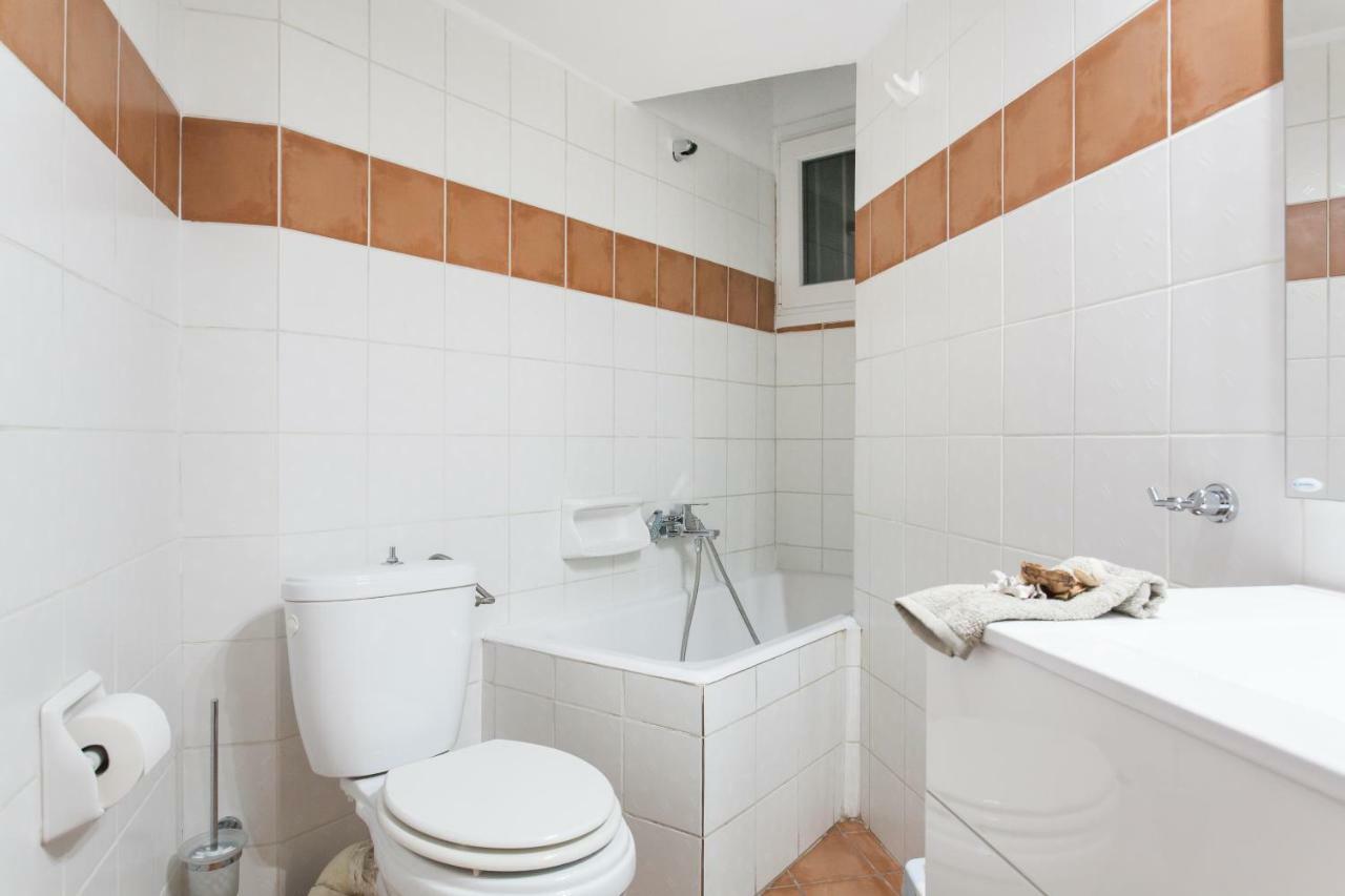 Classy And Stylish Private Apartment At Acropolis Museum Metro Station เอเธนส์ ภายนอก รูปภาพ